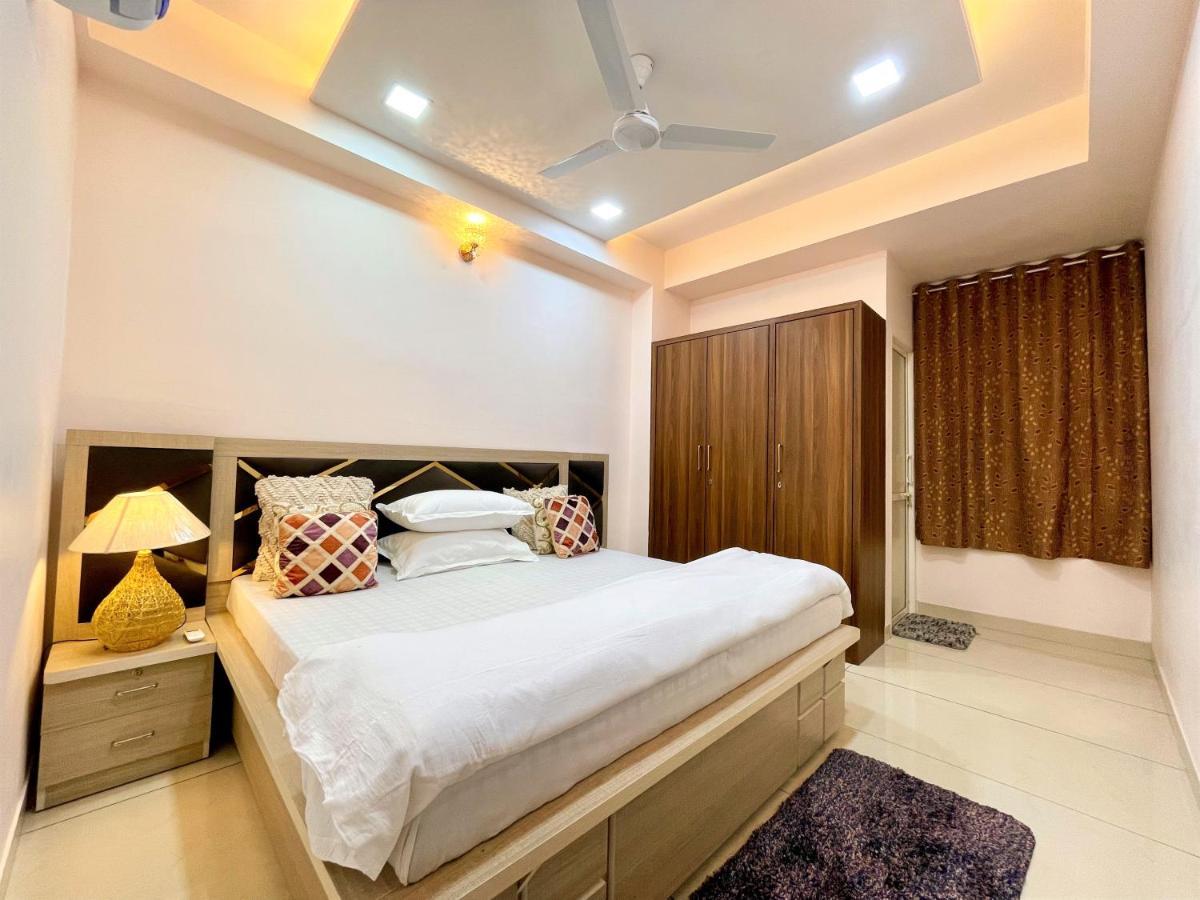 Airport Bliss Apartment+Balcony & Netflix + Prime Jaipur Exteriör bild