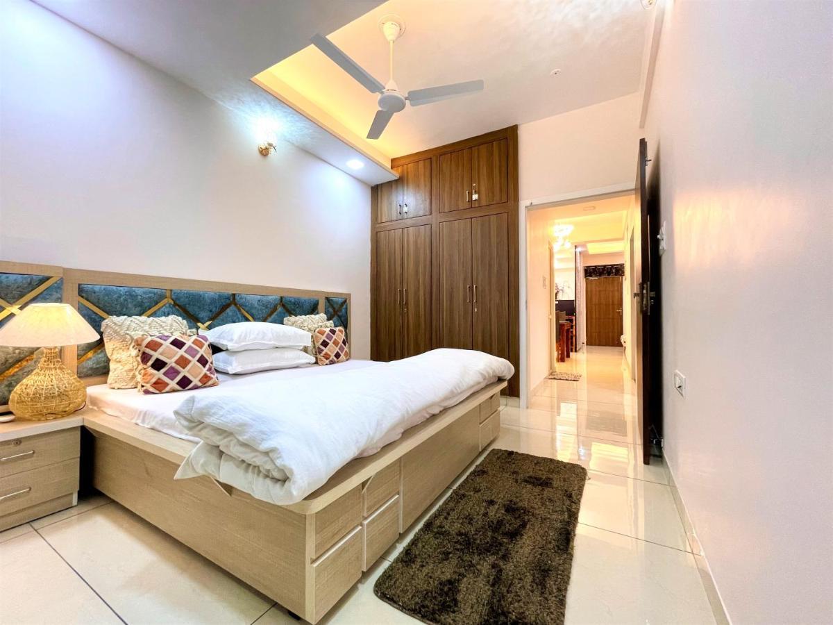 Airport Bliss Apartment+Balcony & Netflix + Prime Jaipur Exteriör bild
